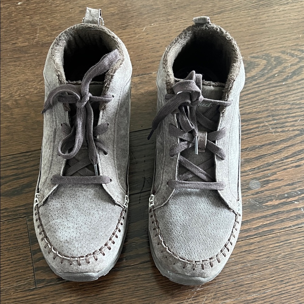Sketchers Choc Brown Shoe